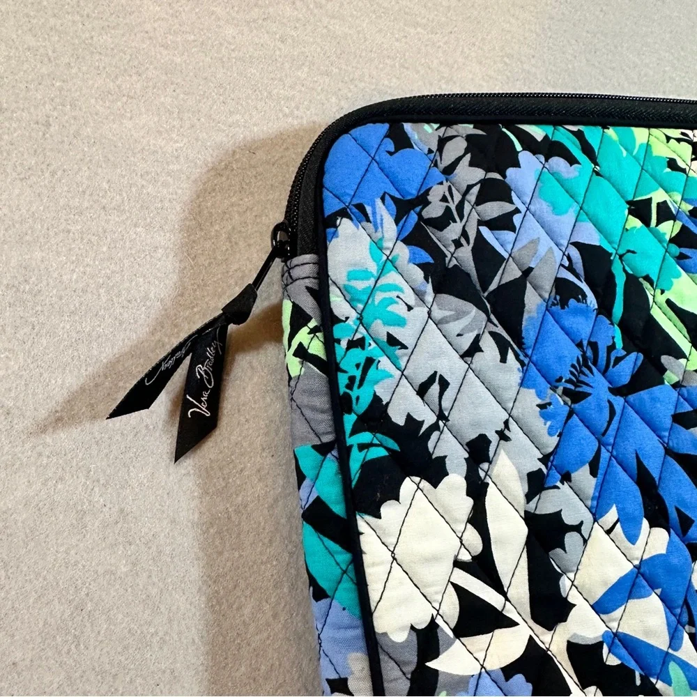 Vera Bradley Retired Camofloral Laptop Sleeve Case Quilted‎ Zip Padded